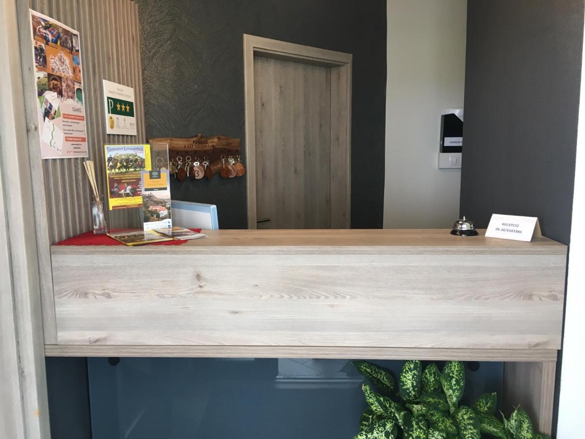 Fogadó a Két Tölgyfához Sümeg Extérieur photo