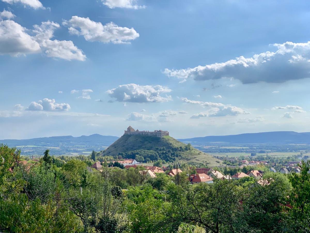 Fogadó a Két Tölgyfához Sümeg Extérieur photo